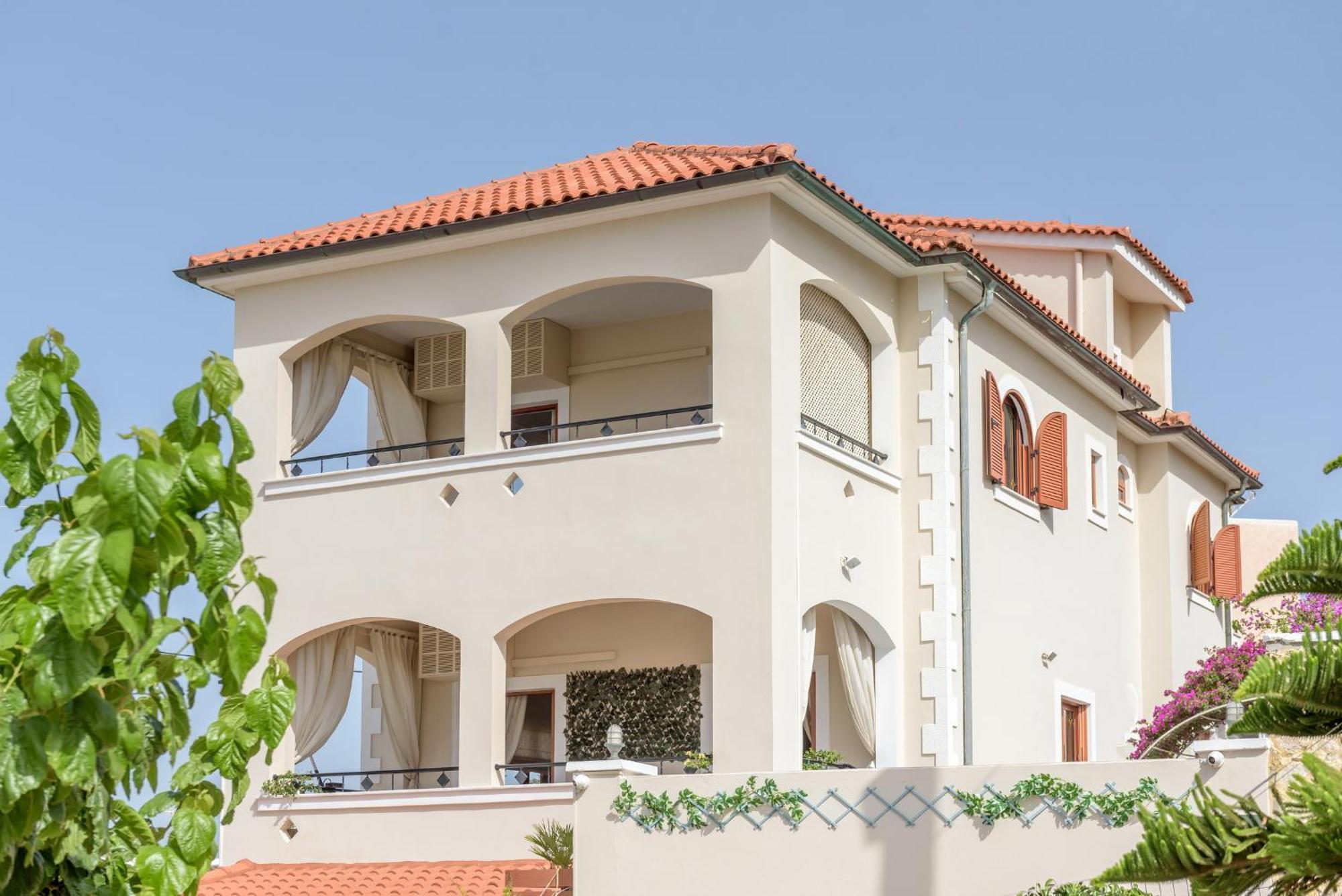 Villa Araucaria - Private Pool, Jacuzzi, Sea View Ретимно Екстериор снимка