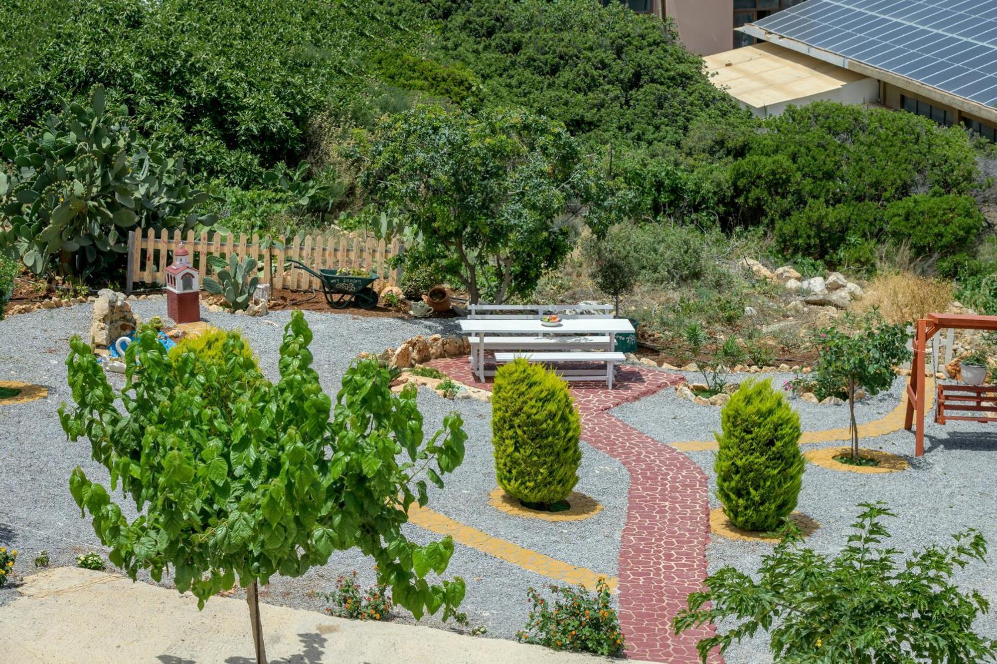 Villa Araucaria - Private Pool, Jacuzzi, Sea View Ретимно Екстериор снимка