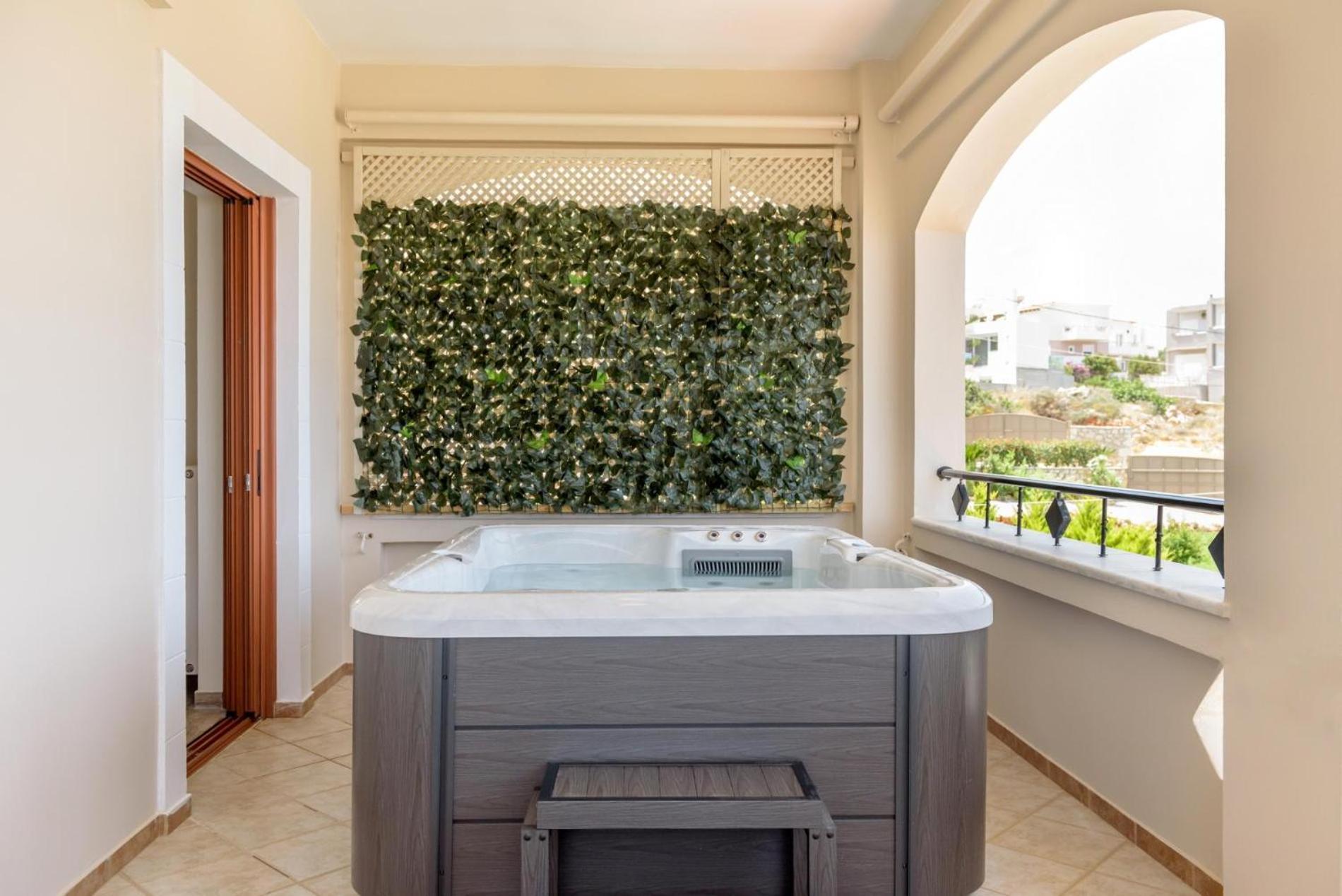 Villa Araucaria - Private Pool, Jacuzzi, Sea View Ретимно Екстериор снимка